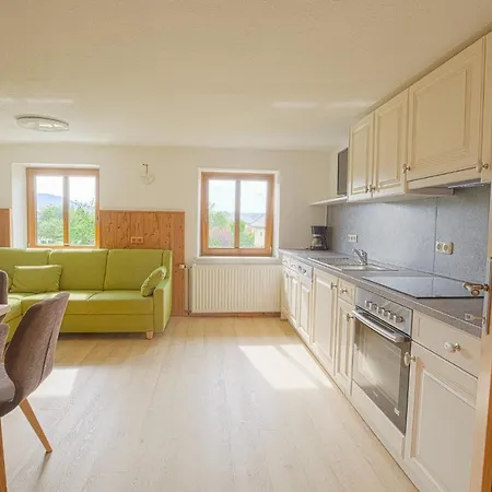 赫贝斯贝尔格酒店 *